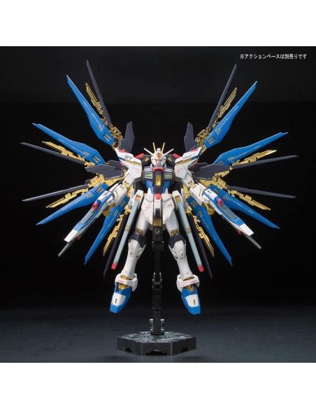 Modelo a Escala Strike Freedom Gundam Bandai RG 1/144