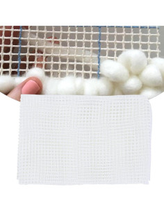 Tela de Malla para Tejer Alfombras Kodrily 50x50cm con Gancho 2