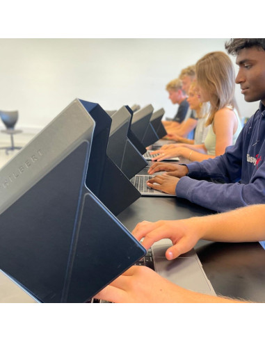 Sombrilla para Laptop 4-en-1 Philbert - Negra 12-14"