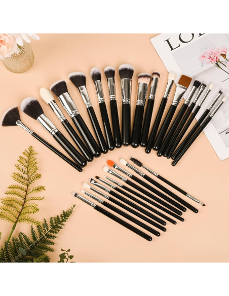 Juego de Brochas de Maquillaje 32 Pcs JEZTDKLE con Estuche Juego de Brochas de Maquillaje 32 Pcs JEZTDKLE con Estuche