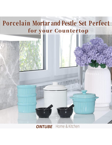 Conjunto de Mortero y Mano ONTUBE Cerámica 8.13 cm Negro