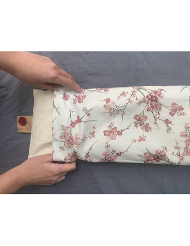 Almohada Cervical Hot Cherry 33x15cm Relleno de Huesos de Cereza