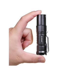 Linterna Klarus XT1C 1000 Lúmenes Recargable EDC Táctica