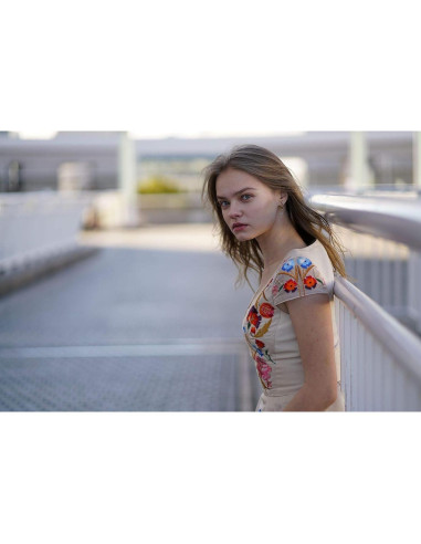 Lente Sony SEL-85F18 85mm F1.8 para Cámaras Montura E