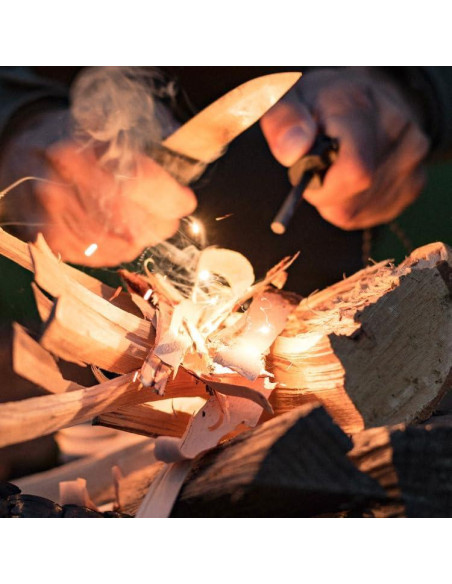 Cuchillo Morakniv Garberg BlackBlade Carbon con Kit de Supervivencia Cuchillo Morakniv Garberg BlackBlade Carbon con Kit de Supervivencia