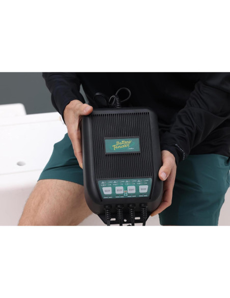 Cargador de Baterías Battery Tender 3 Bancos 9 AMP 12V/6V Cargador de Baterías Battery Tender 3 Bancos 9 AMP 12V/6V