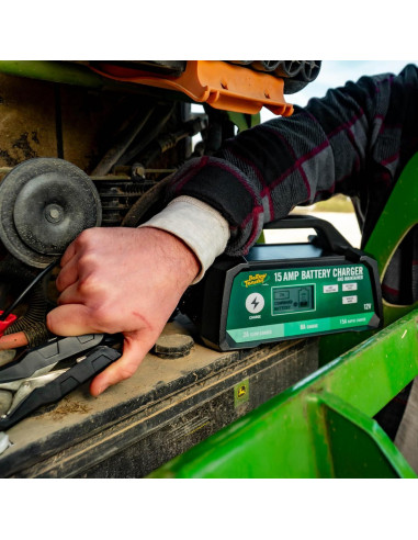 Cargador Battery Tender 15 AMP 12V Pantalla LCD AGM Gel