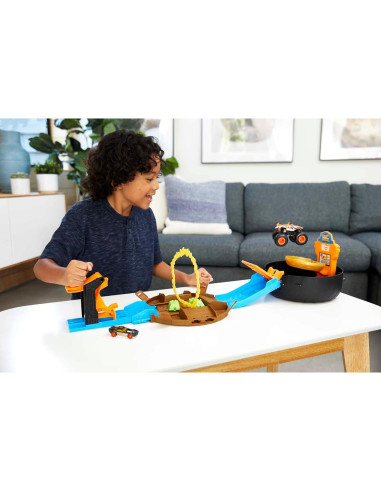 Juego de Pistas Hot Wheels Camiones Monstruo 1:64 con Neumático