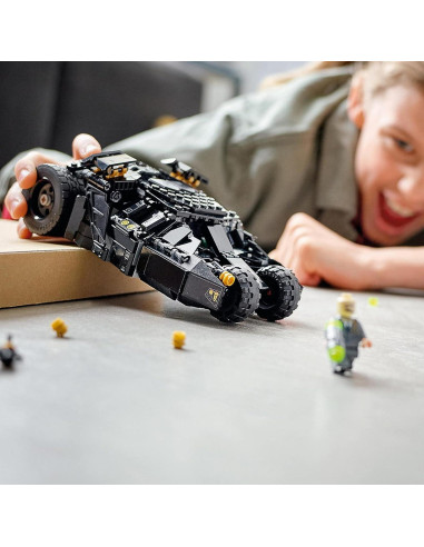 LEGO Batman Batmóvil Tumbler 76239 con Minifiguras