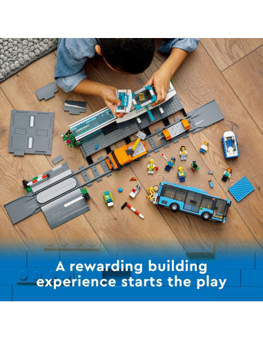 Set Estación de Tren LEGO City 60335 con Autobús y Camión