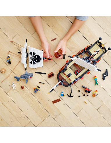 LEGO Creator 3 en 1 Barco Pirata 31109 con Minifiguras