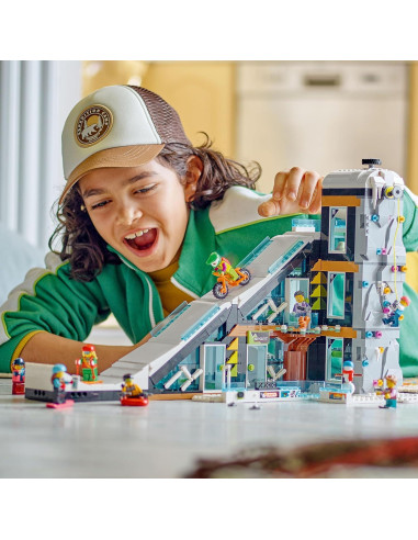 LEGO City Centro de Esquí y Escalada 60366 - 1054 Piezas