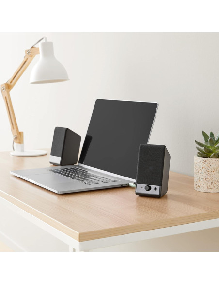 Altavoces USB Amazon Basics para computadora, negro