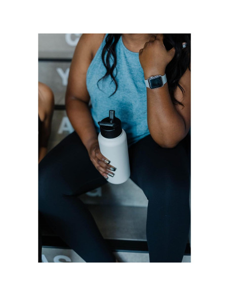 Botella de Agua Simple Modern Spider-Man 0.95L Aislada