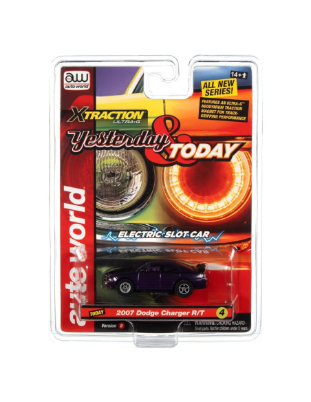 Auto World Xtraction Dodge Charger SRT8 2007 Escala 1:64 Auto World Xtraction Dodge Charger SRT8 2007 Escala 1:64