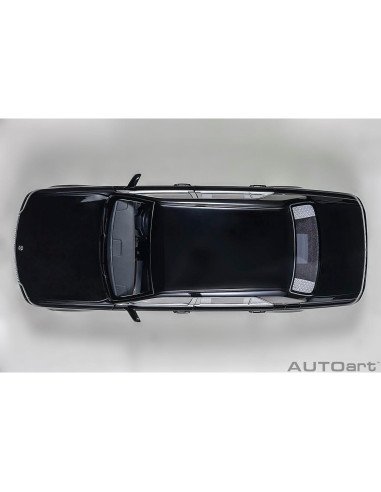 AUTOart 1/18 Century 2018 Negro con Cortina