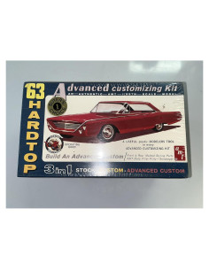 Kit de Modelo AMT 1963 Ford 500 XL Sports Hardtop 1:25