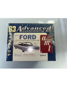 Kit de Modelo AMT 1963 Ford 500 XL Sports Hardtop 1:25 2