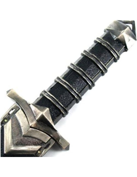 Daga Oscura del Asesino Ace Martial Arts 27,94 cm con Funda