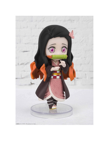 Figura de acción Kamado Nezuko Figuarts mini Bandai 10 cm