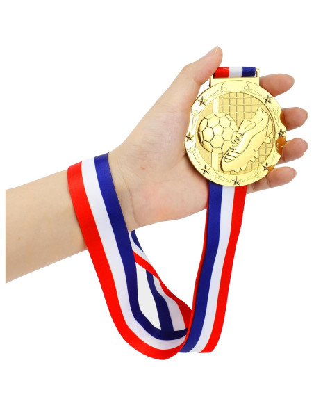 Medalla de Oro Abaokai Fútbol 7.6 cm con Cinta Roja, Blanca y Azul Medalla de Oro Abaokai Fútbol 7.6 cm con Cinta Roja, Blanca y Azul