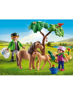 Playmobil Veterinario de Campo con Pony y Potro 6949 2