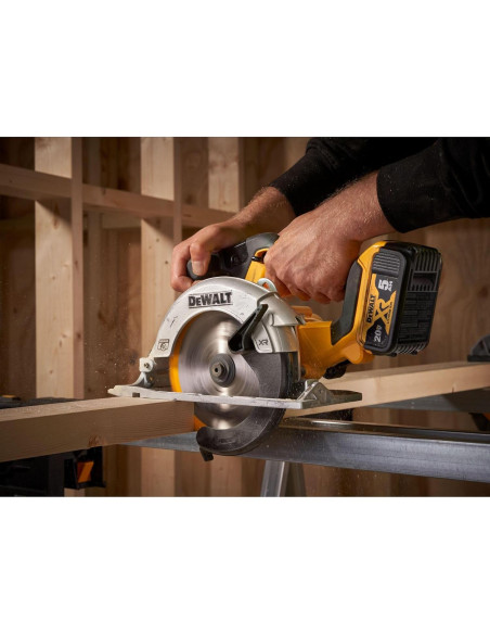 Sierra Circular DEWALT 20V MAX 6.5" Inalámbrica DCS565B
