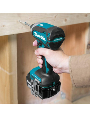 Kit de Herramientas Inalámbricas Makita XT446T 18V 4 Piezas