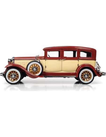 Auto World 1931 Peerless Master 8 Sedan a Escala 1:24