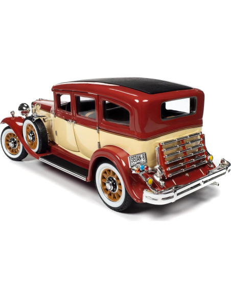 Auto World 1931 Peerless Master 8 Sedan a Escala 1:24