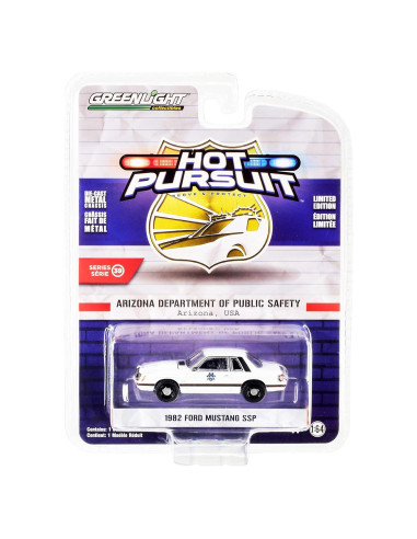 Coche Diecast 1982 SSP Blanco Greenlight 1/64 Detalles Reales