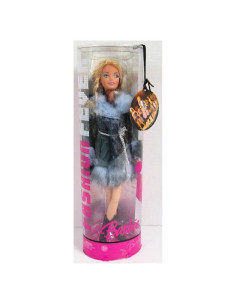 Muñeca Barbie Fashion Fever con Abrigo Sintético Gris