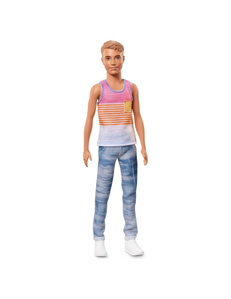 Muñeca Ken Fashionistas Mattel con Sudadera y Zapatillas