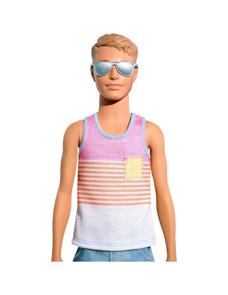 Muñeca Ken Fashionistas Mattel con Sudadera y Zapatillas