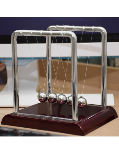 Péndulo de Newton Juvale para Escritorio 17,78 cm Alivio Estrés