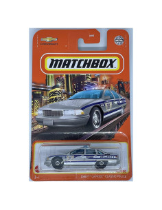 Auto a Escala Matchbox Chevy Caprice Police 2022 Plata