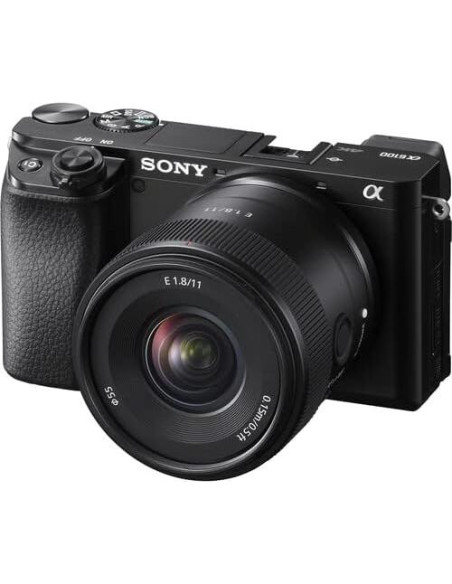 Lente Sony E 11mm F1.8 Gran Angular + Kit de Filtros 55mm