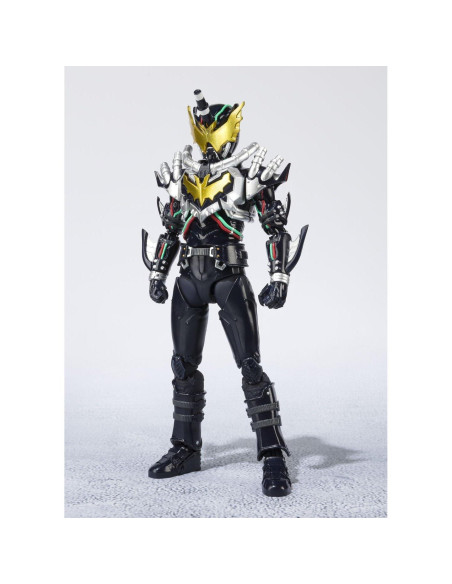 Figura de acción Bandai S.H. Figuarts Night Rogue Kamen Rider