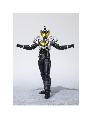 Figura de acción Bandai S.H. Figuarts Night Rogue Kamen Rider