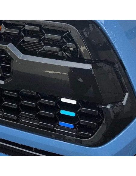 Insignia de Parrilla iJDMTOY Retro 3 Colores para Toyota Tacoma 2016-23