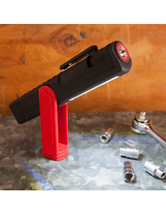 Luz de Trabajo Portátil Dorcy 230 Lúmenes con Base Magnética 2