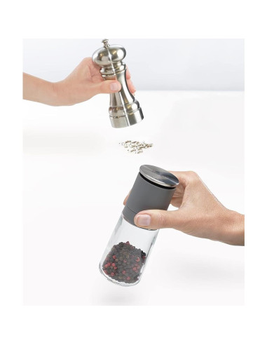 Conjunto Molinillos Sal y Pimienta Joseph Joseph - Negro