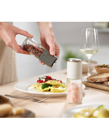 Conjunto Molinillos Sal y Pimienta Joseph Joseph - Negro