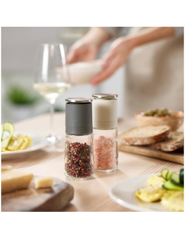 Conjunto Molinillos Sal y Pimienta Joseph Joseph - Negro
