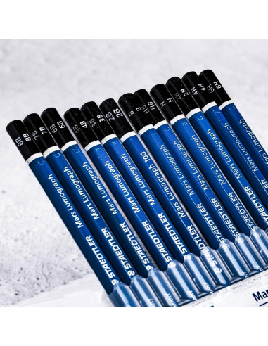 Lápiz de Madera Staedtler Mars Lumograph 12 Grados con Afilador