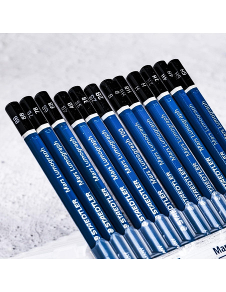 Lápiz de Madera Staedtler Mars Lumograph 12 Grados con Afilador