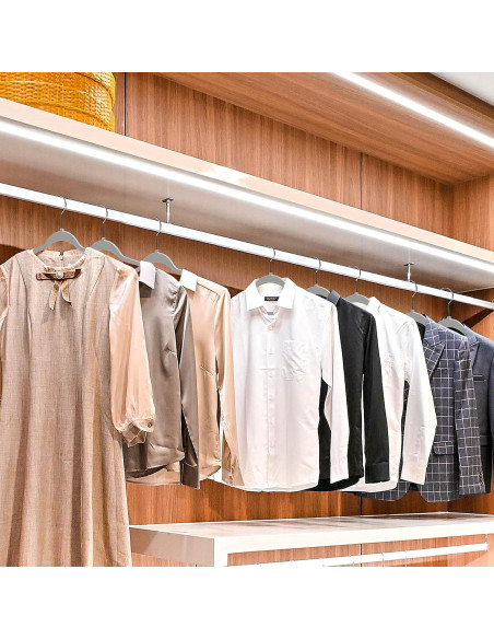 Juego de 50 Perchas de Plástico Quality Hangers Gris 44.5cm