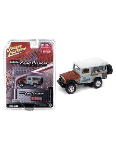 Coche Diecast Johnny Lightning 1980 Toyota Land Cruiser Gris y Rojo Edición Limitada 1/64