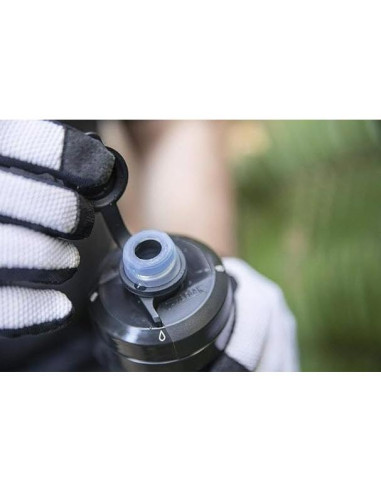 Botella de Agua Aislada CamelBak Podium Dirt Series 621ml Negra