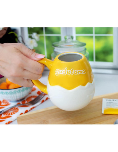 Taza de cerámica Gudetama 20 oz - Silver Buffalo - Amarillo